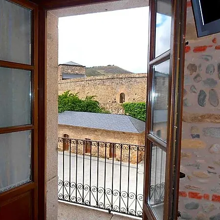 Virgen De La Encina