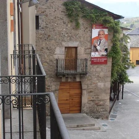 Virgen De La Encina فندق