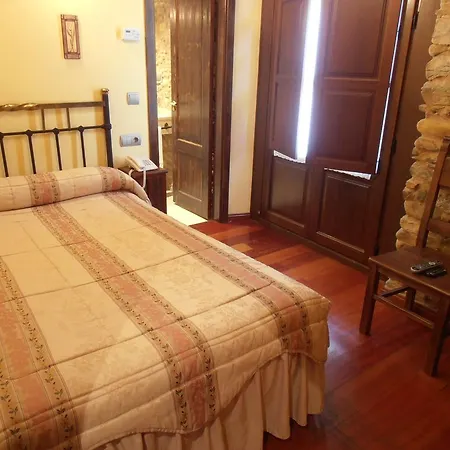 Virgen De La Encina 2*