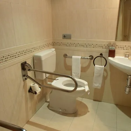 Virgen De La Encina Szálloda 2*