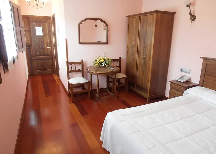 Virgen De La Encina Hotel 2*