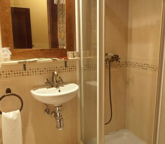 Virgen De La Encina Hotel 2*