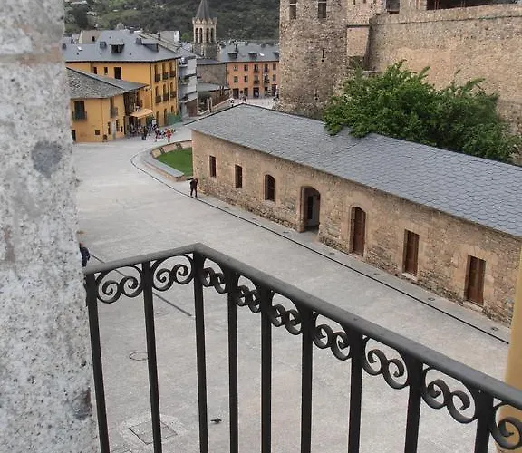 Virgen De La Encina 2*