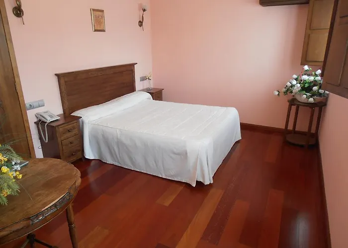 Hotel Virgen De La Encina